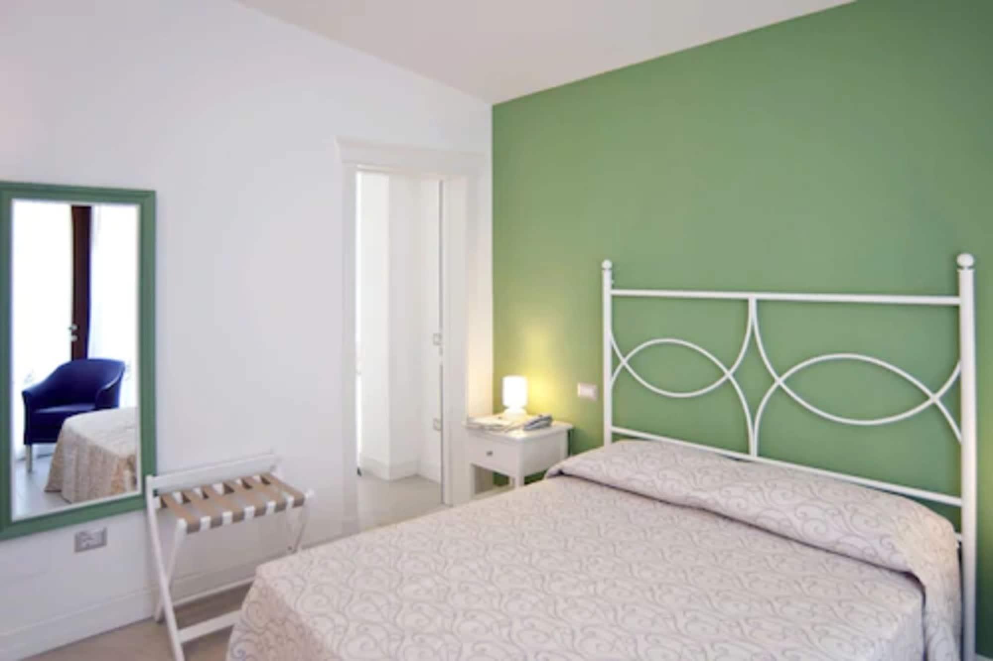 Hotel Residence Il Porto Mattinata Εξωτερικό φωτογραφία